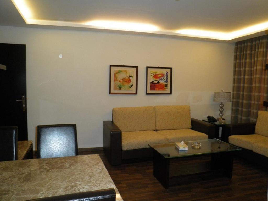 Granada Suites Hotel Amman Cameră foto