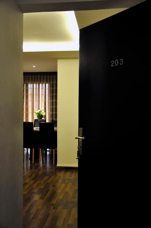 Granada Suites Hotel Amman Cameră foto