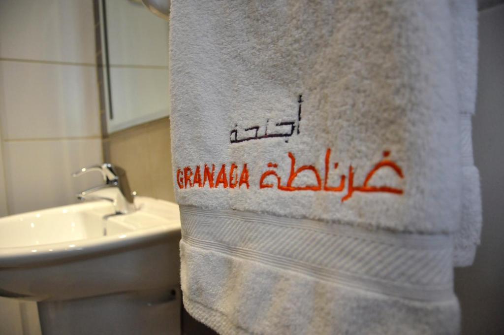 Granada Suites Hotel Amman Cameră foto